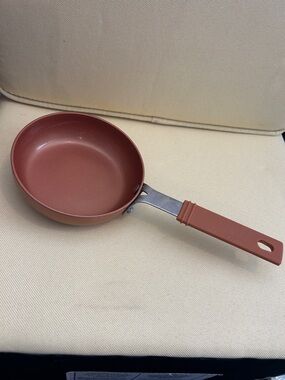 Non-Branded copper Nonstick Frying Pan with Silicone Handle